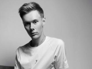 MattPatrick live cam model at XLoveCam