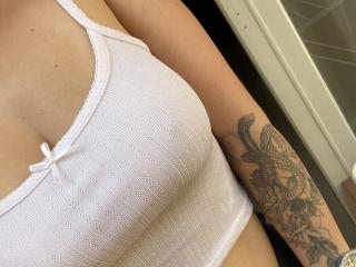 Olieri Masturbation Cam Video - Photo 16/21