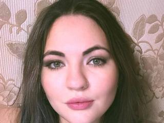 XLisaBlueX live cam model at XLoveCam