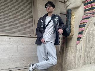 Watch Denrich live on cam on XLoveCam
