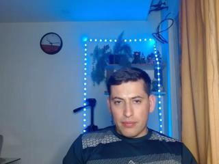 ChrisBrowm live cam model at XLoveCam