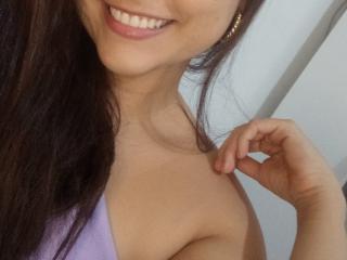 RebecaLovely live cam model at XLoveCam