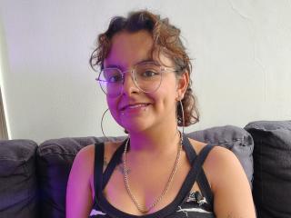 DarcyTear live cam model at XLoveCam