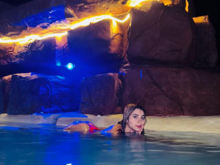 SofiaFoxx Blowjob XXX Cams - Photo 6/21