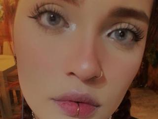 AgathaK Webcam Porno Live - Photo 17/21