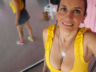 ScarletBos Blowjob XXX Cams - Photo 14/21