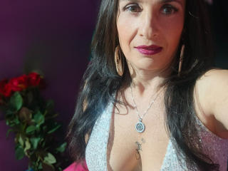 ScarletBos Blowjob XXX Cams - Photo 7/21