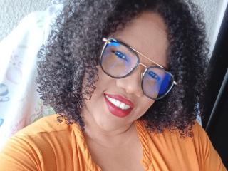 FionnaBigBan live cam model at XLoveCam