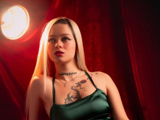 MiaValentine Hot Liveshows - Photo 8/21