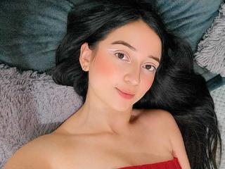 AryaJuls live cam model at XLoveCam
