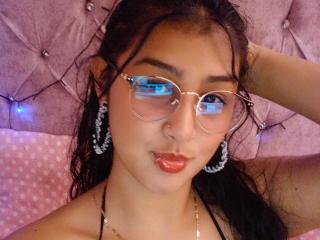 EmiilyJohamson Boobs Liveshow - Photo 17/21