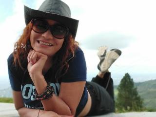 AgathaStone Webcam Porno Live - Photo 7/21