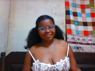 Live Chat with NadiaFlirt on XLoveCam