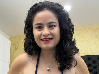 SaraBrendas live cam model at XLoveCam