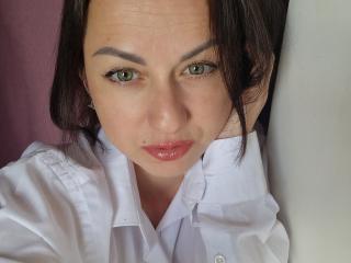 Watch JoyArinka live on cam on XLoveCam