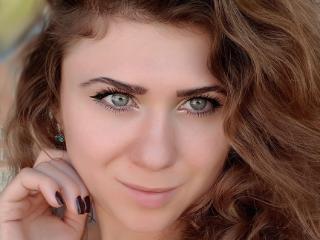 Watch LoriSelma live on cam on XLoveCam