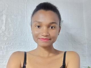 AliyahCherie live cam model at XLoveCam