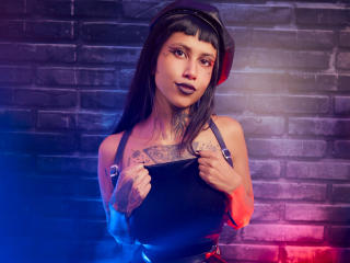 Watch NyxVega live on cam on XLoveCam