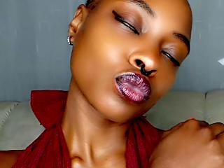 Photo of Queen-Adora-hot