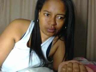 NiahSexy live cam model at XLoveCam