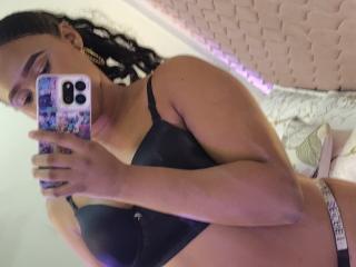 MikaelaCooper Hot et Sexy Liveshow - Photo 11/21