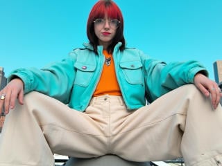 AveryLias live cam model at XLoveCam