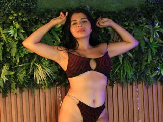 Watch AriaCoral live on cam on XLoveCam