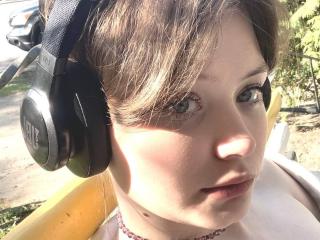 NikolKitt live cam model at XLoveCam