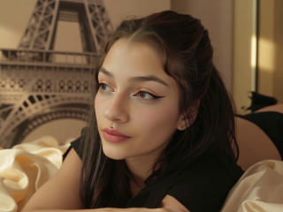 IliaSexy Chatte en Chaleur - Photo 7/21