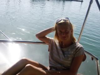 SilviaMarlow - Web cam nude with this standard build Mature 