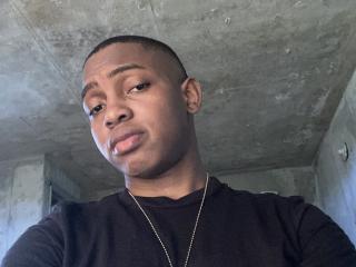 Watch KingBlaze live on cam on XLoveCam