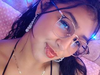 EmiilyJohamson Boobs Liveshow - Photo 10/21