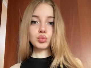 Watch DandyMimi live on cam on XLoveCam