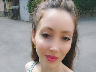 HellaryTourent Videos Liveshows - Photo 5/5