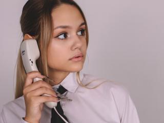 AgnesBelle Webcam Porno Live - Photo 9/21