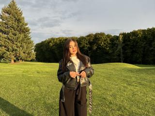 TiffanySavelin Image Gallery