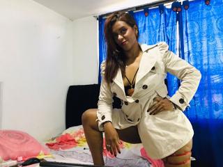 ShamanthaFire Blowjob XXX Cams - Photo 20/21