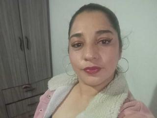 ElizaLowry live cam model at XLoveCam