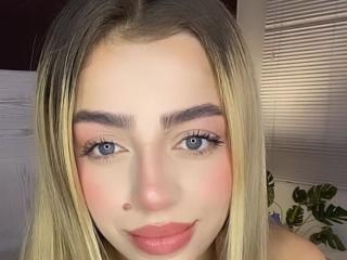 ZhaaviaMoon MILF Live - Photo 17/21