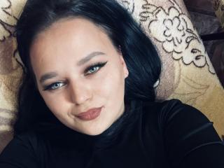Watch MaxieNelly live on cam on XLoveCam
