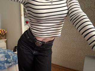 Siyana Blowjob XXX Cams - Photo 19/21