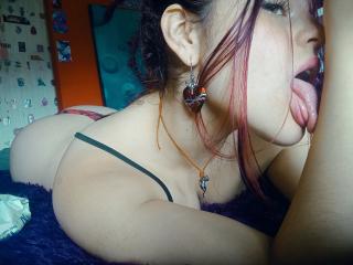 SophieHill Blowjob XXX Cams - Photo 17/21