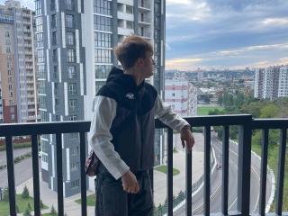 TravisWolfy live cam model at XLoveCam