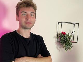 Watch JosephBest live on cam on XLoveCam