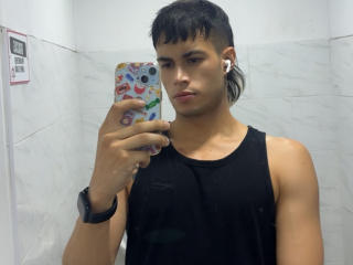 Watch DallasSi live on cam on XLoveCam