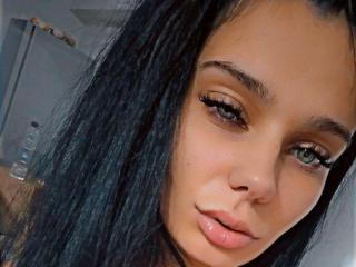 ZaylaSkye live cam model at XLoveCam