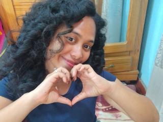 MithyMiss live cam model at XLoveCam