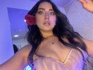 LillyTaylor Anal en Webcam Live - Photo 17/21