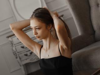 EmilyGraydis Boobs Liveshow - Photo 13/17