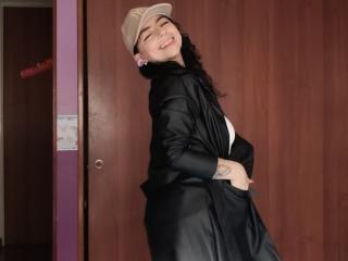 AnntonellaWatson Webcam Porno Live - Photo 21/21